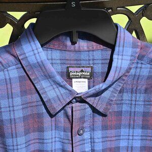 Men's Patagonia long sleeve cotton shirt blue plaid XL